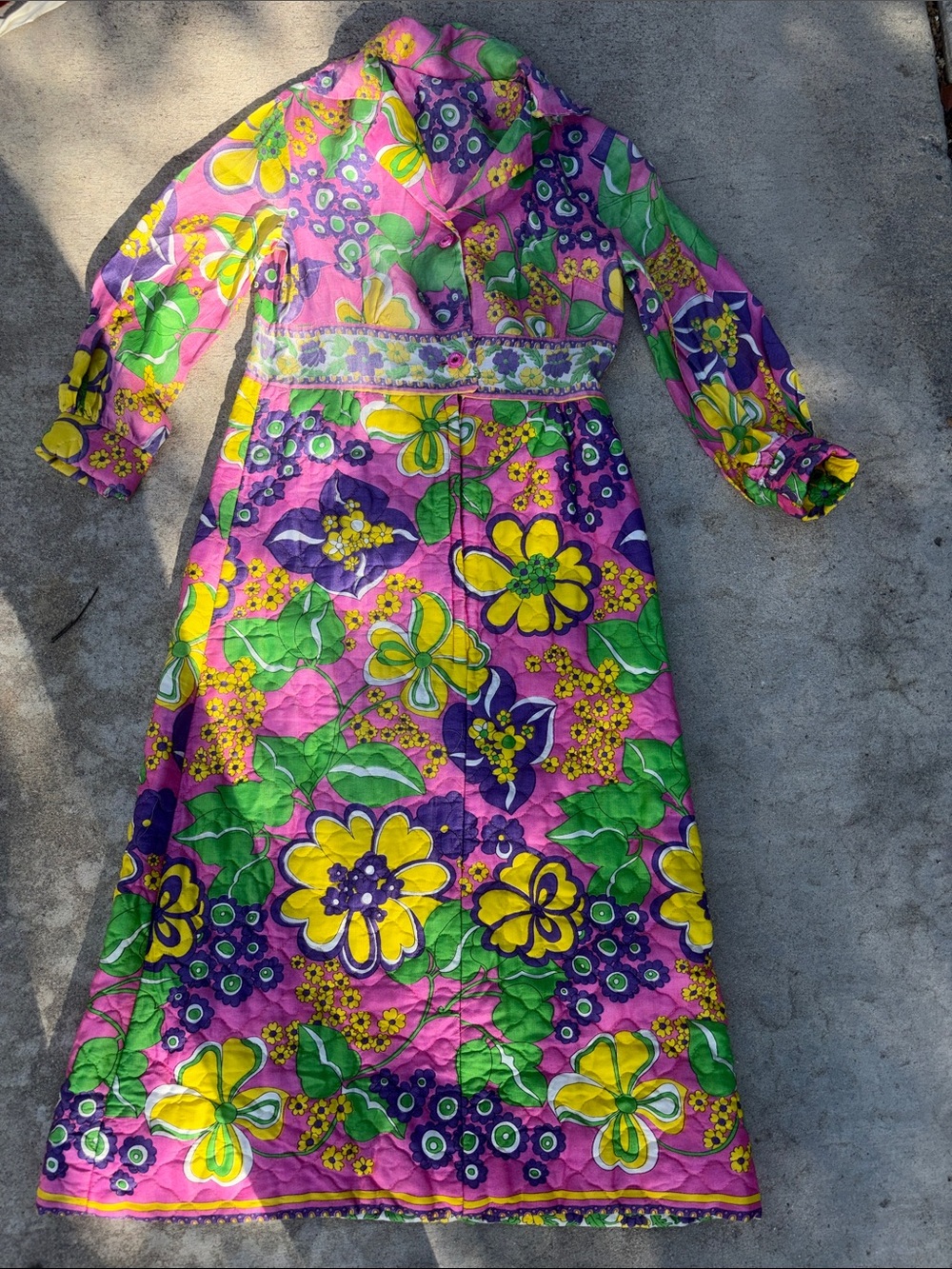 Vintage flower dress groovy 1960’s-1970’s quilted zip bottom fitted top small